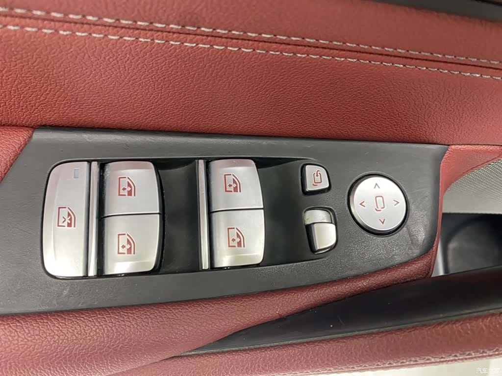 BMW 5 Series, 2021 26