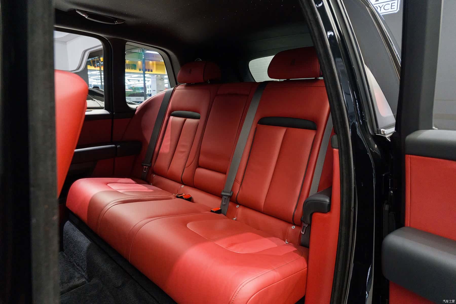 Rolls-Royce Cullinan, 2021 11