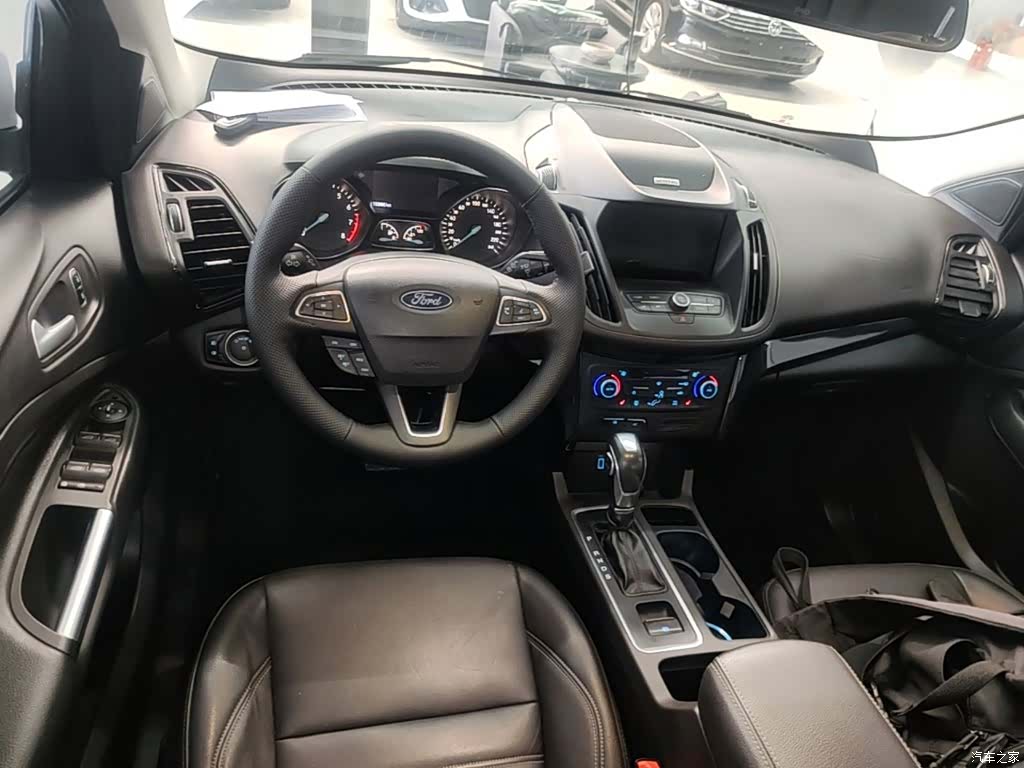 Ford Kuga, 2018 10