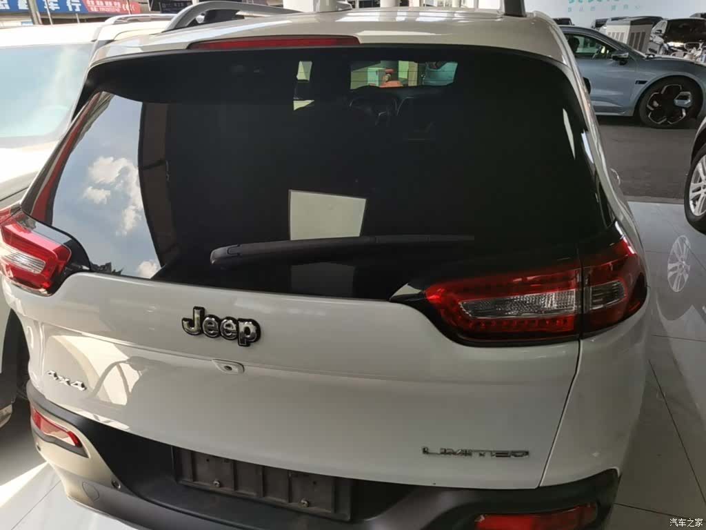 Jeep Cherokee, 2015 6