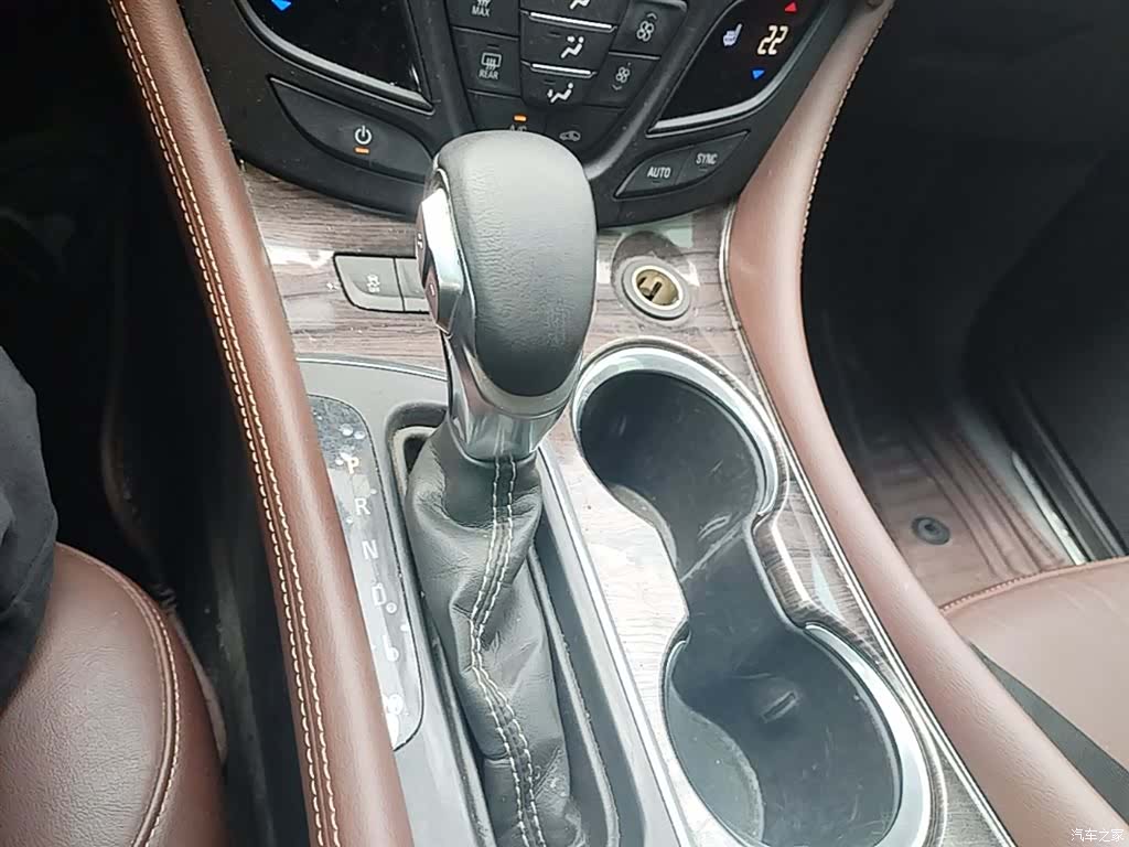 Buick Envision Plus, 2016 14