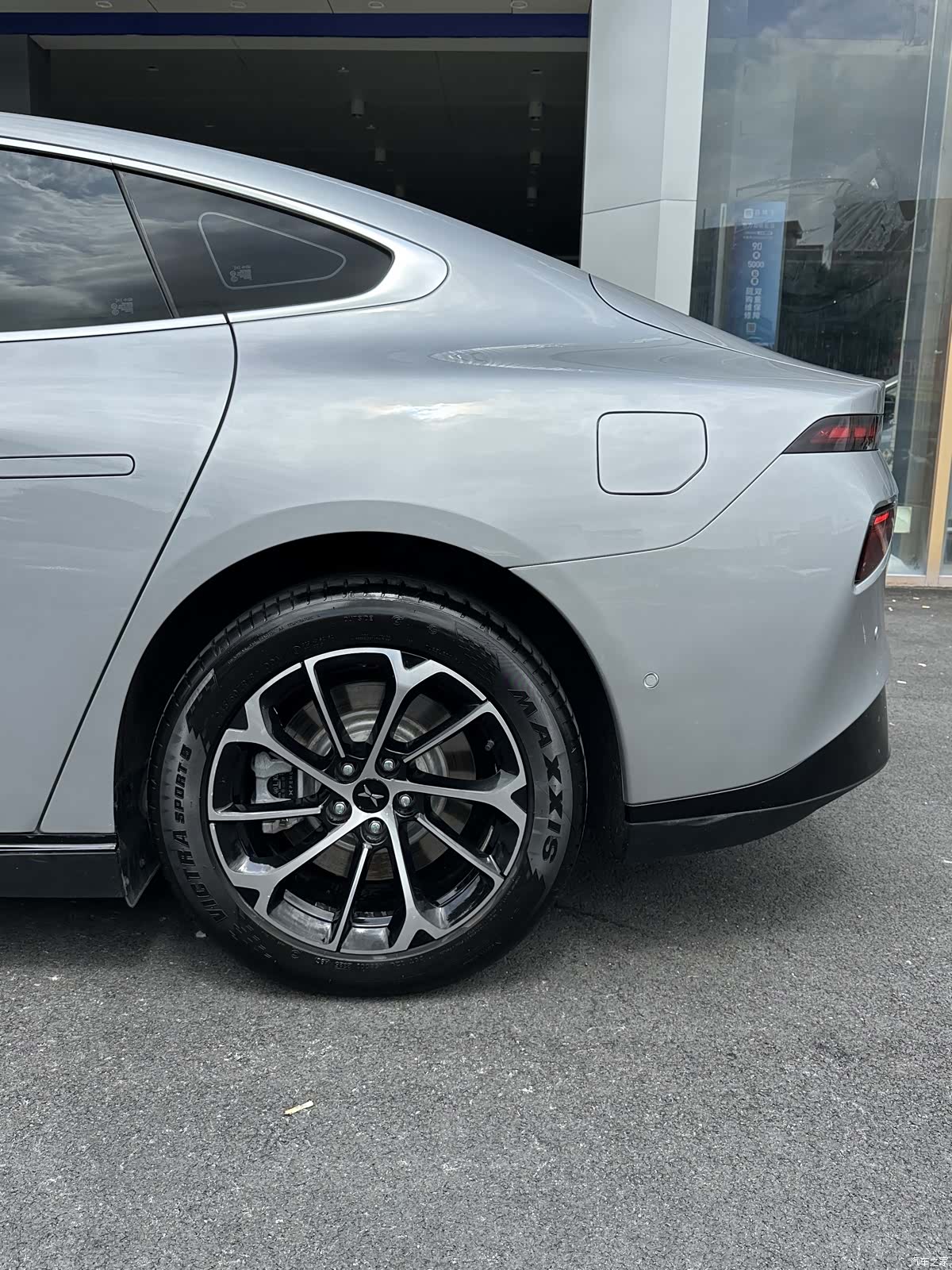 Xpeng P7, 2021 9