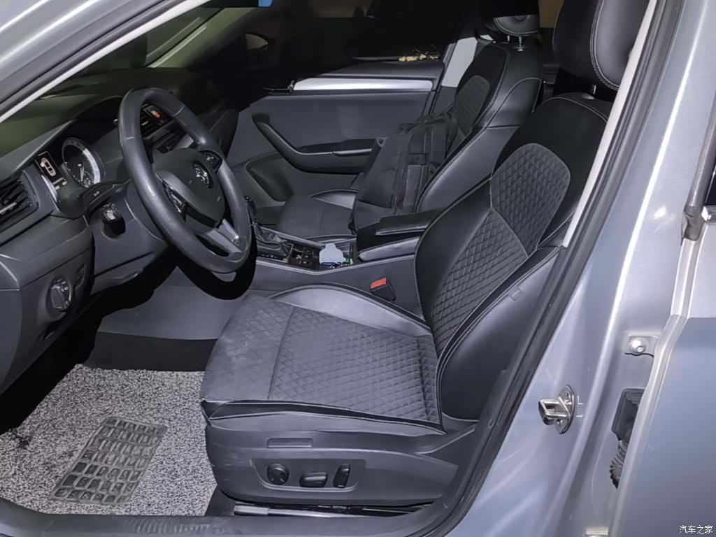 Skoda Superb, 2018 15