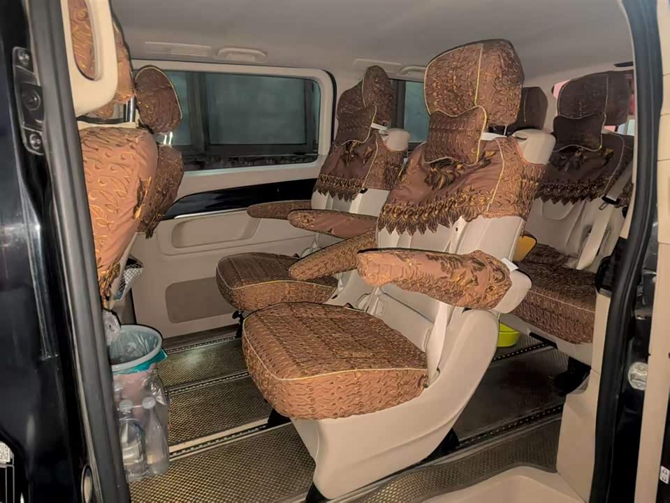 Mercedes-Benz V-class Mercedes-Benz V-class