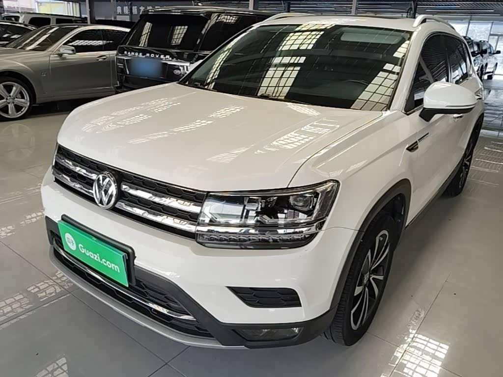 Volkswagen Tharu