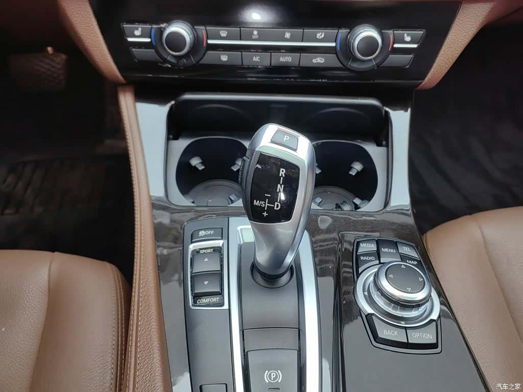 BMW 5 Series, 2016 13