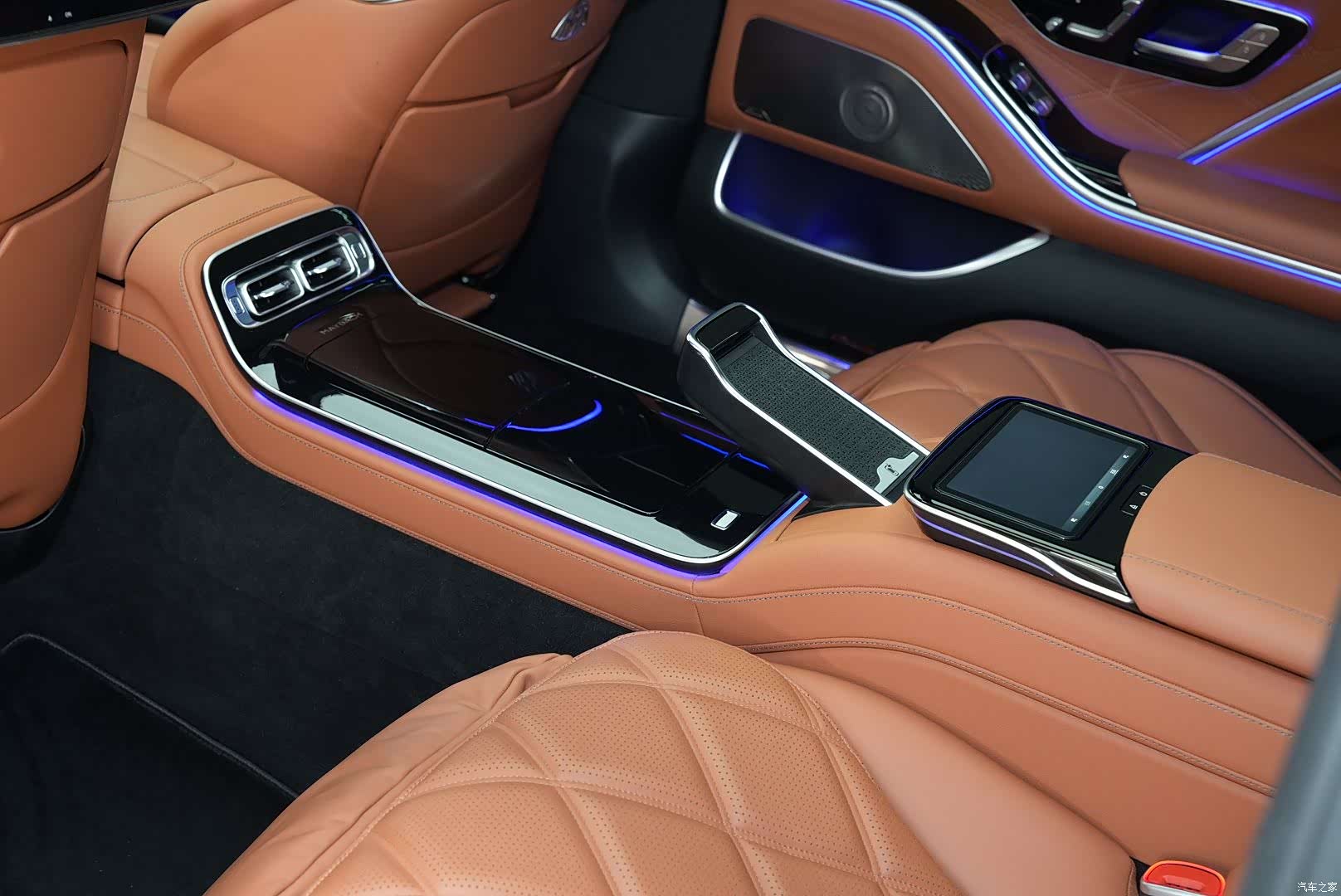 Maybach S-Class, 2023 15