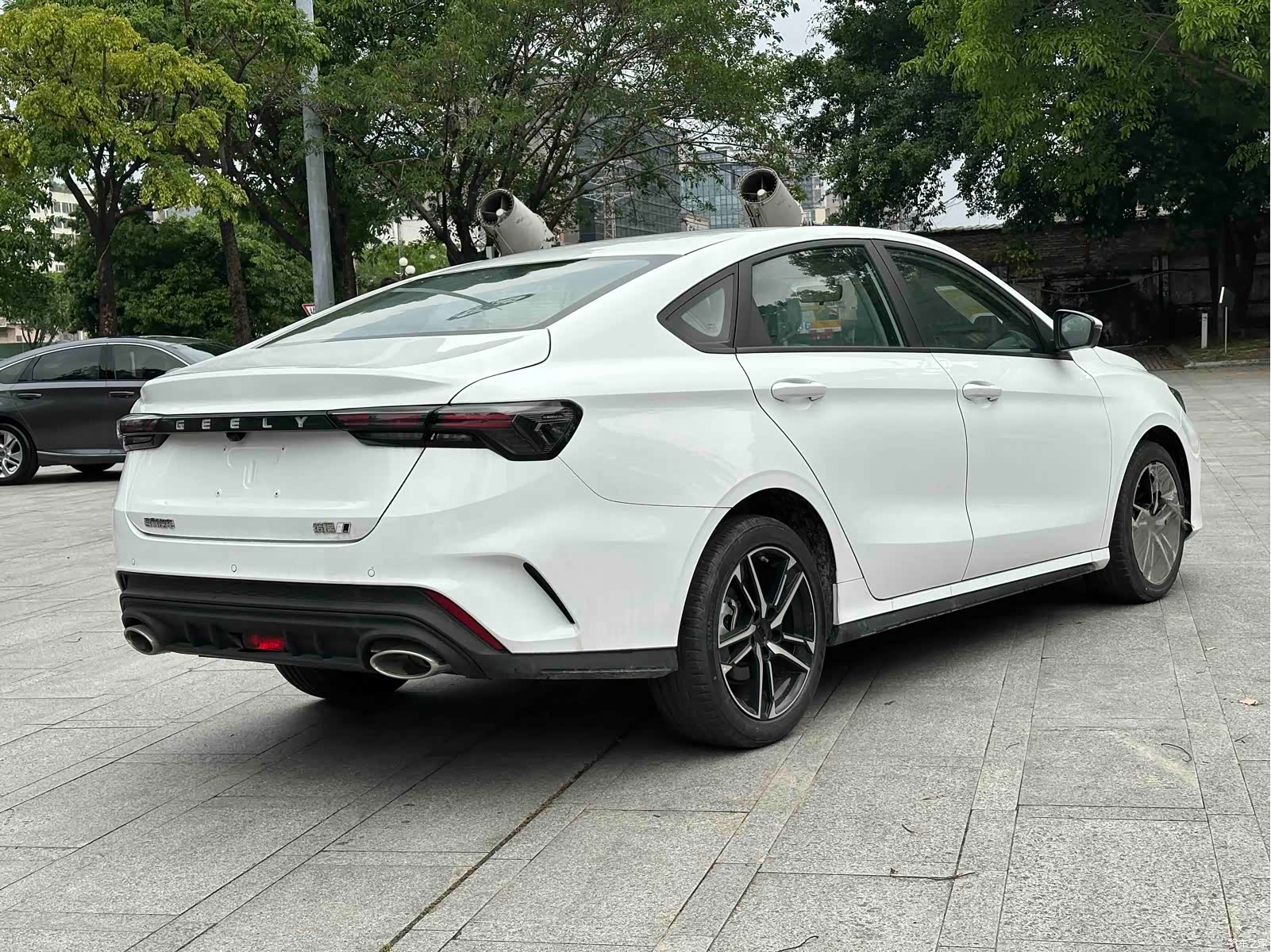 Geely Binray, 2026 12