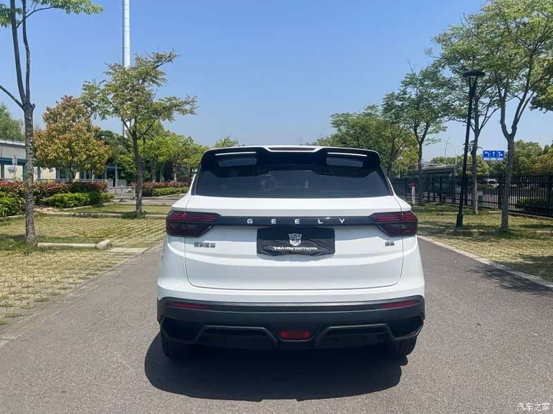 Geely Coolray, 2025 9