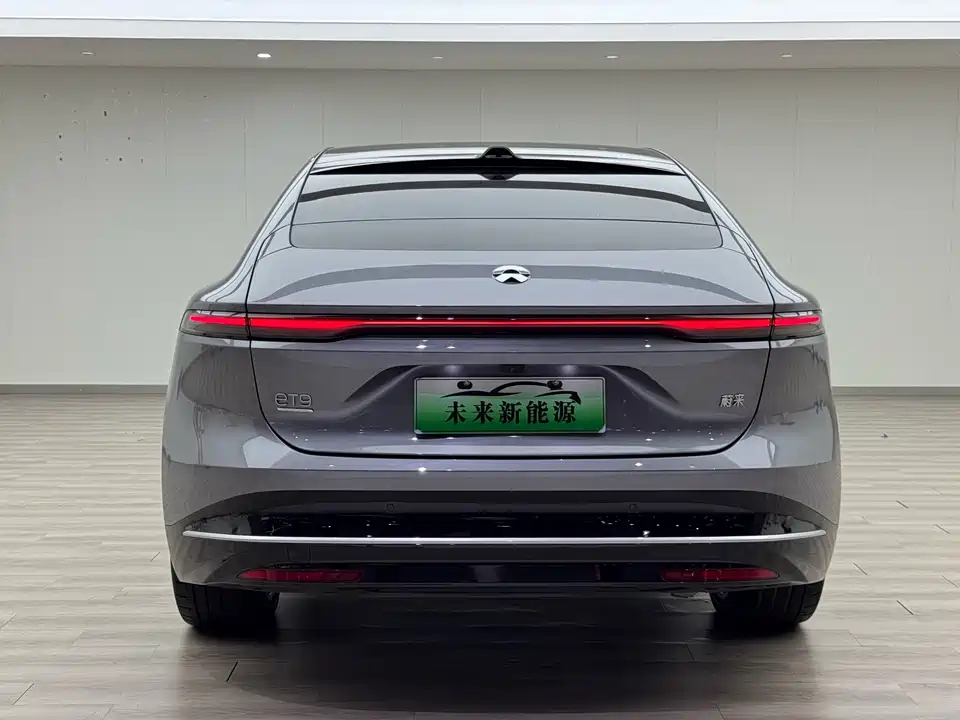 NIO ET9