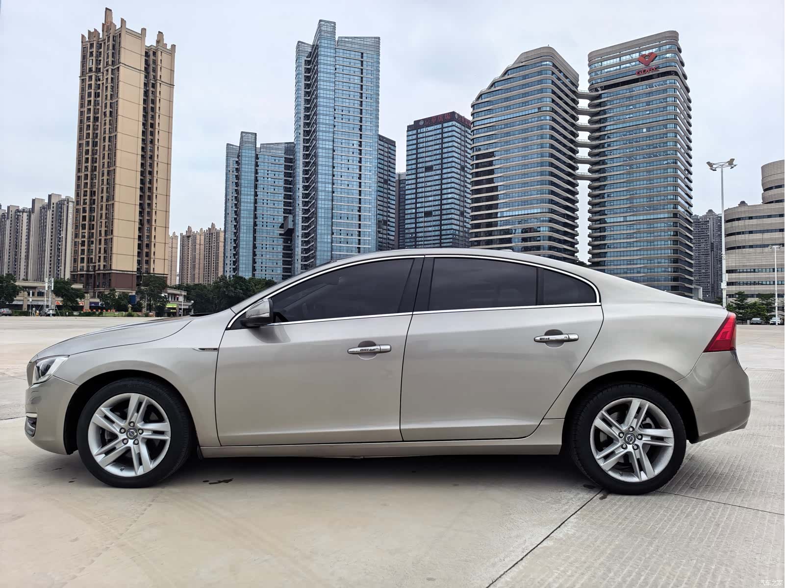Volvo S60, 2014 все фото