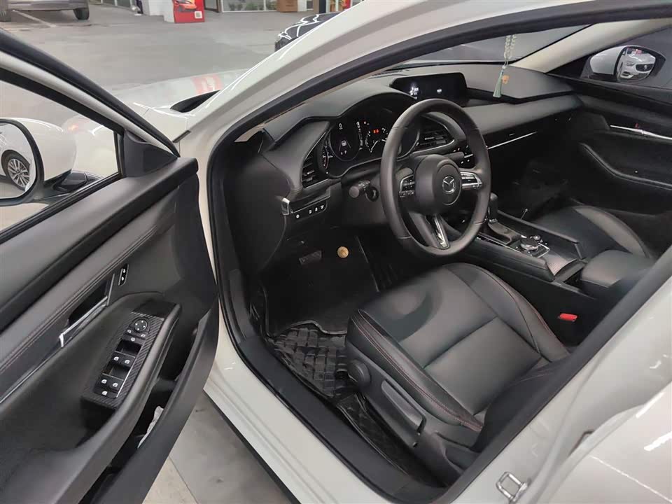 Mazda 3 Angkesaila Mazda 3 Angkesaila