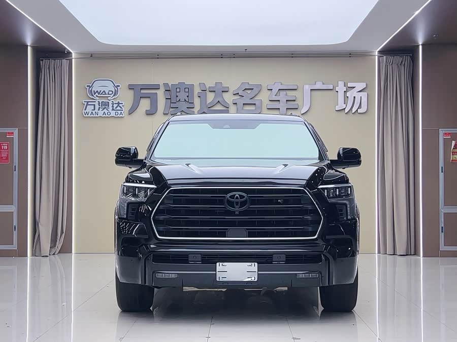 Toyota Sequoia 2024, фото 6