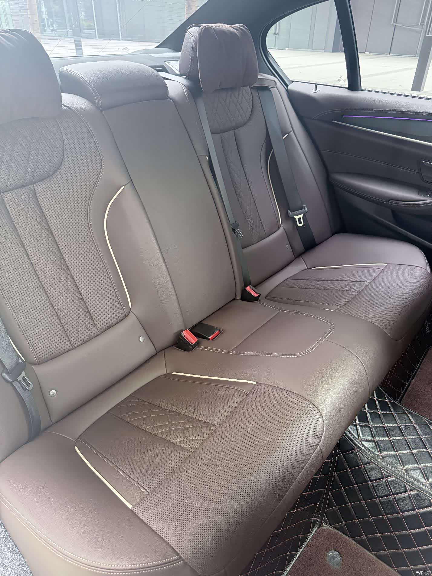 BMW 5 Series, 2023 11