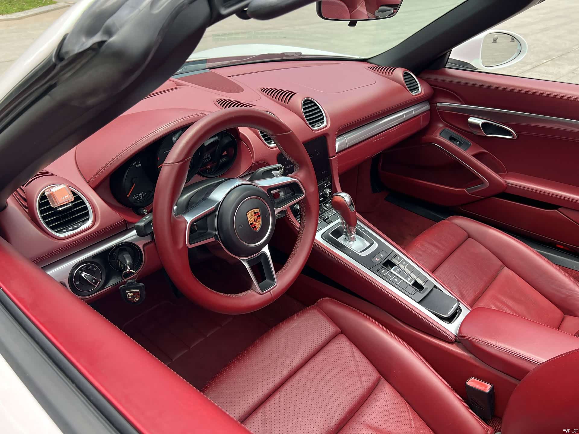 Porsche Boxster, 2018 12