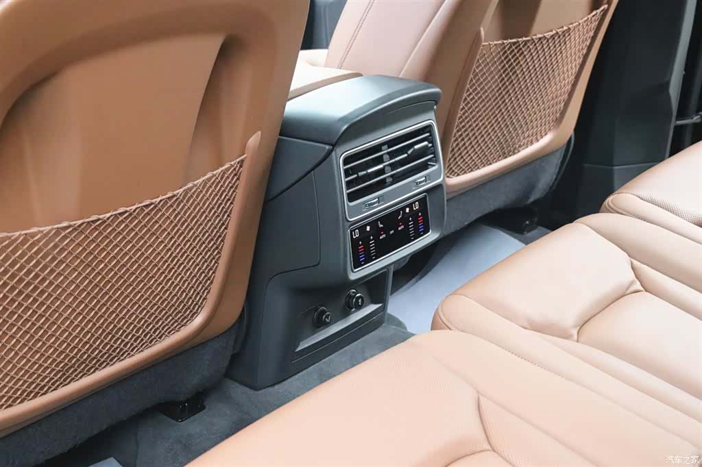 Audi Q7, 2023 22