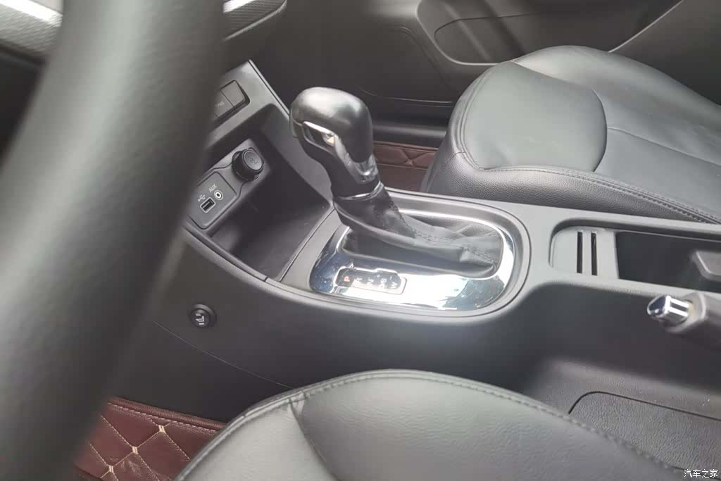 Roewe 360, 2016 16