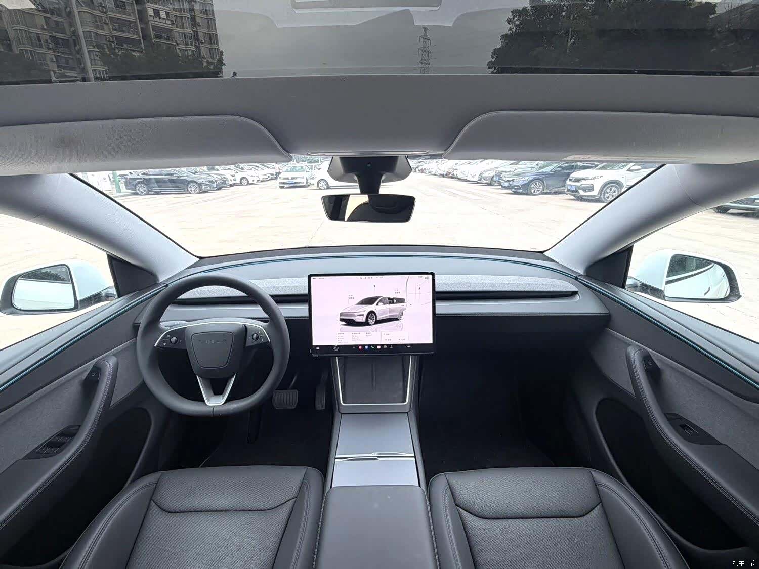 Tesla Model Y, 2025 7