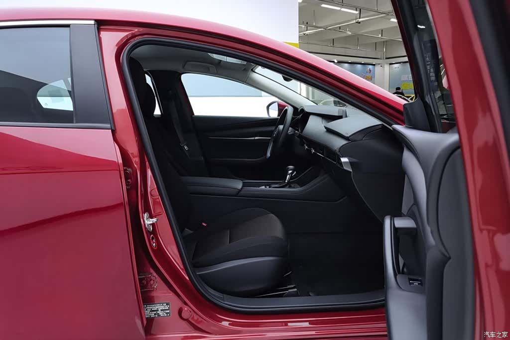 Mazda Mazda3, 2022 8