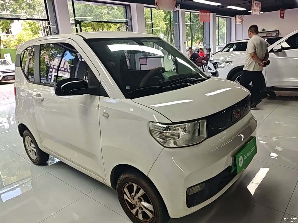 Wuling MINIEV, 2021 4