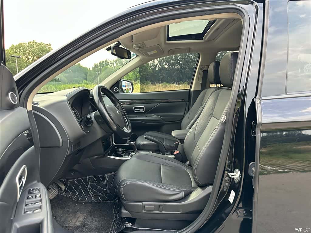 Mitsubishi Outlander, 2018 8