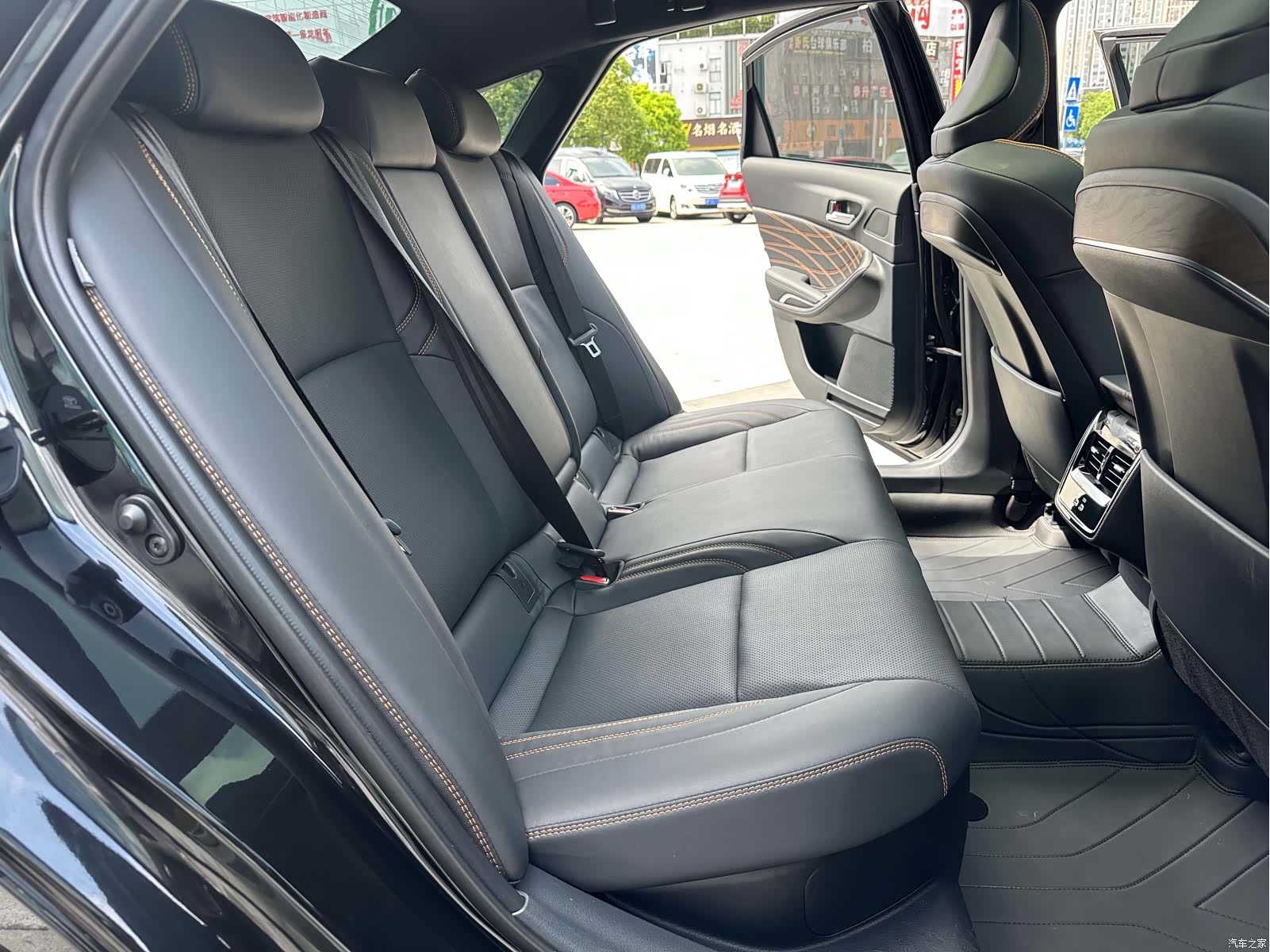 Toyota Avalon, 2025 11
