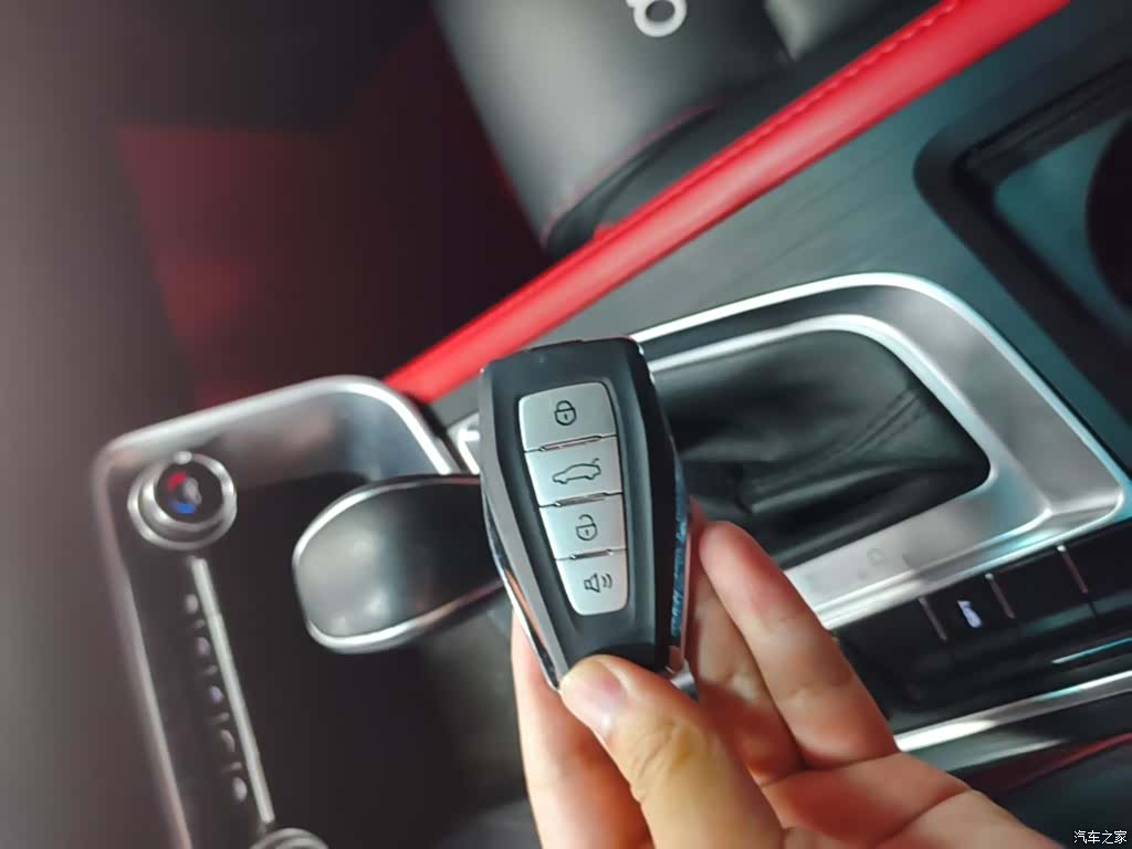 Geely Binray, 2022 9