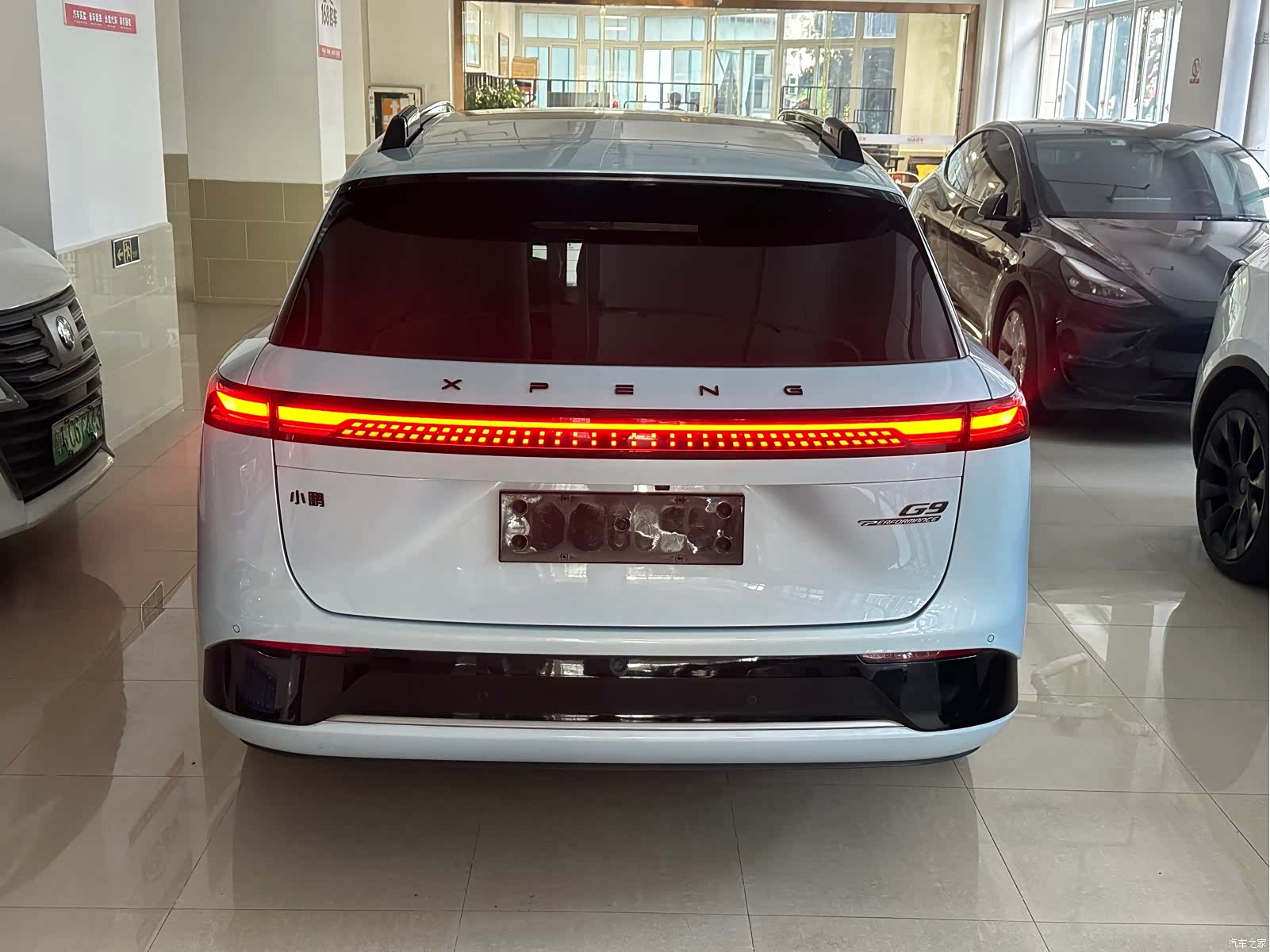 Xpeng G9, 2023 4