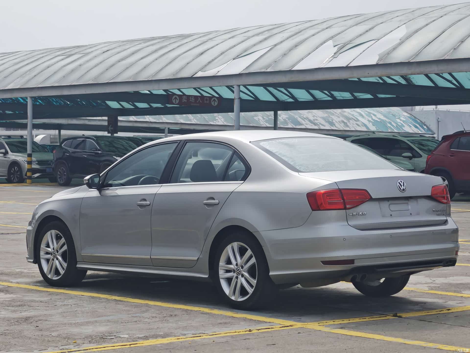 Volkswagen Sagitar, 2019 6