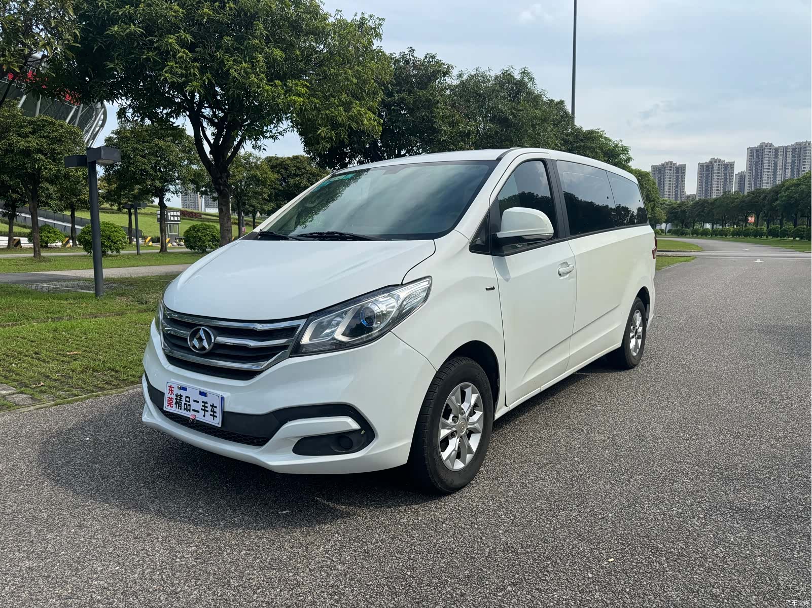 Maxus G10