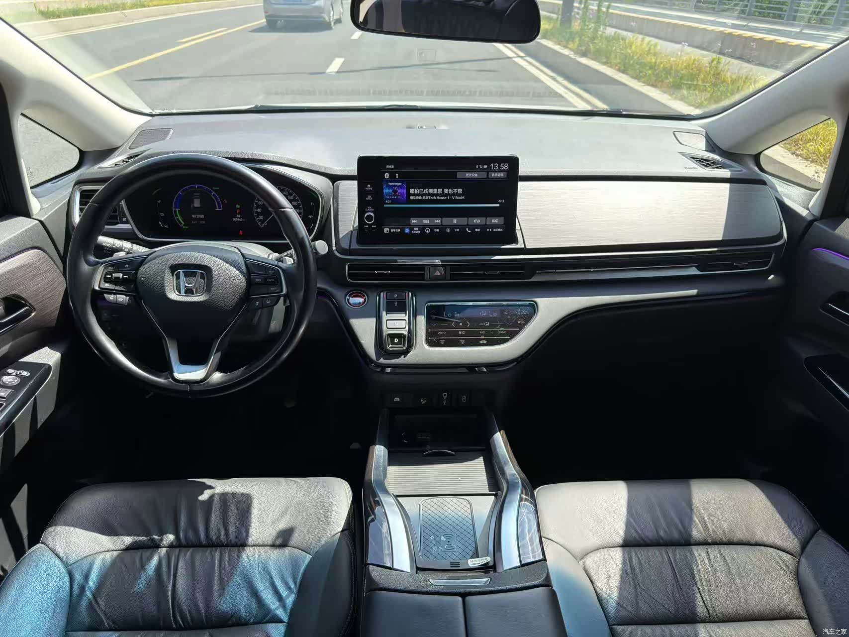 Honda Elysion, 2022 все фото