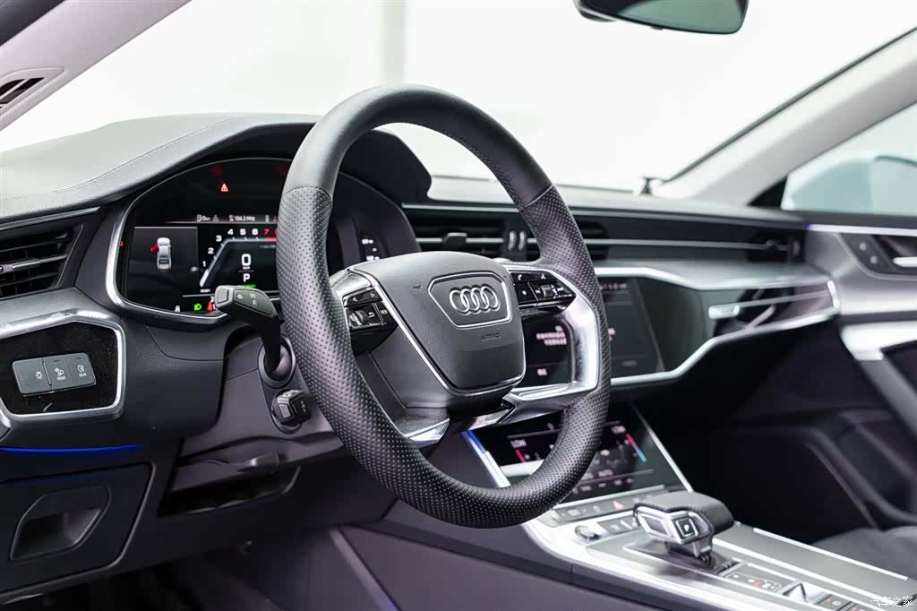 Audi A7L, 2022 17