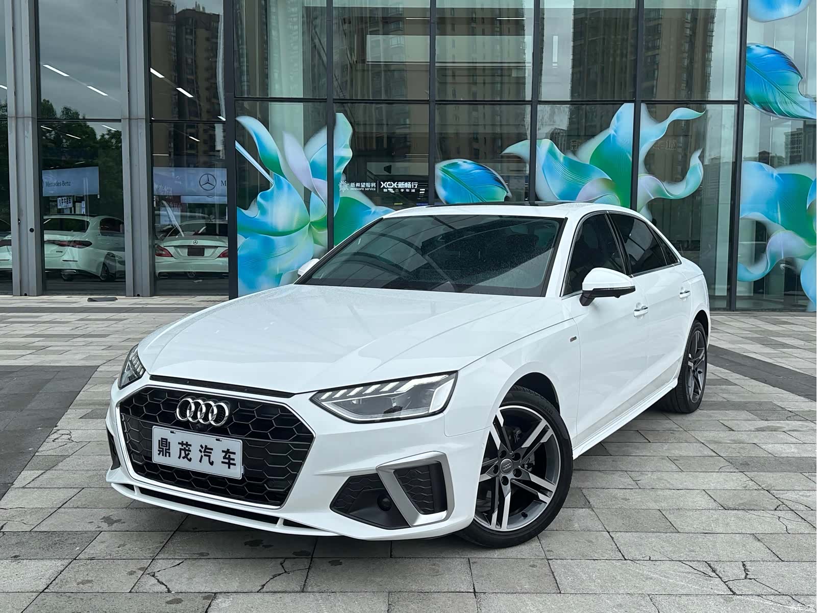 Audi A4L, 2021 1