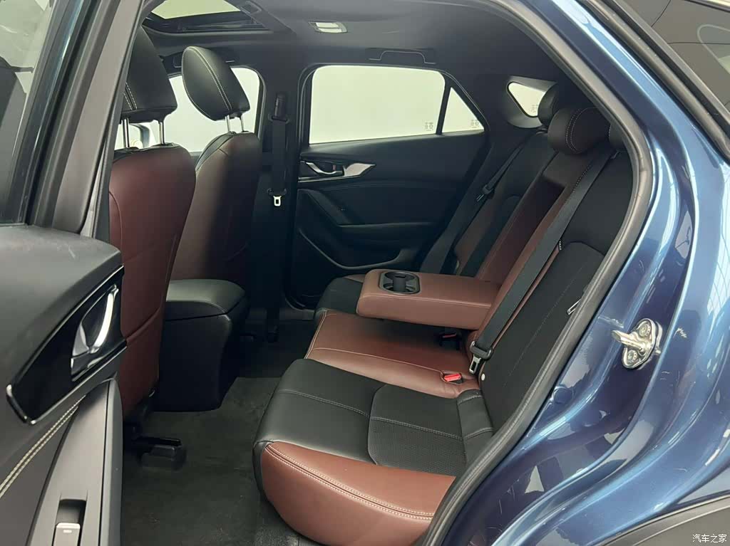 Mazda CX-4, 2022 20