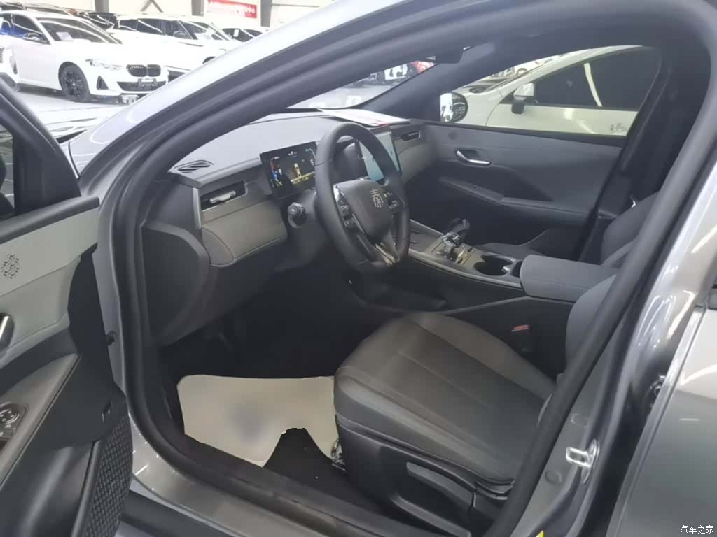 BYD Qin, 2025 16