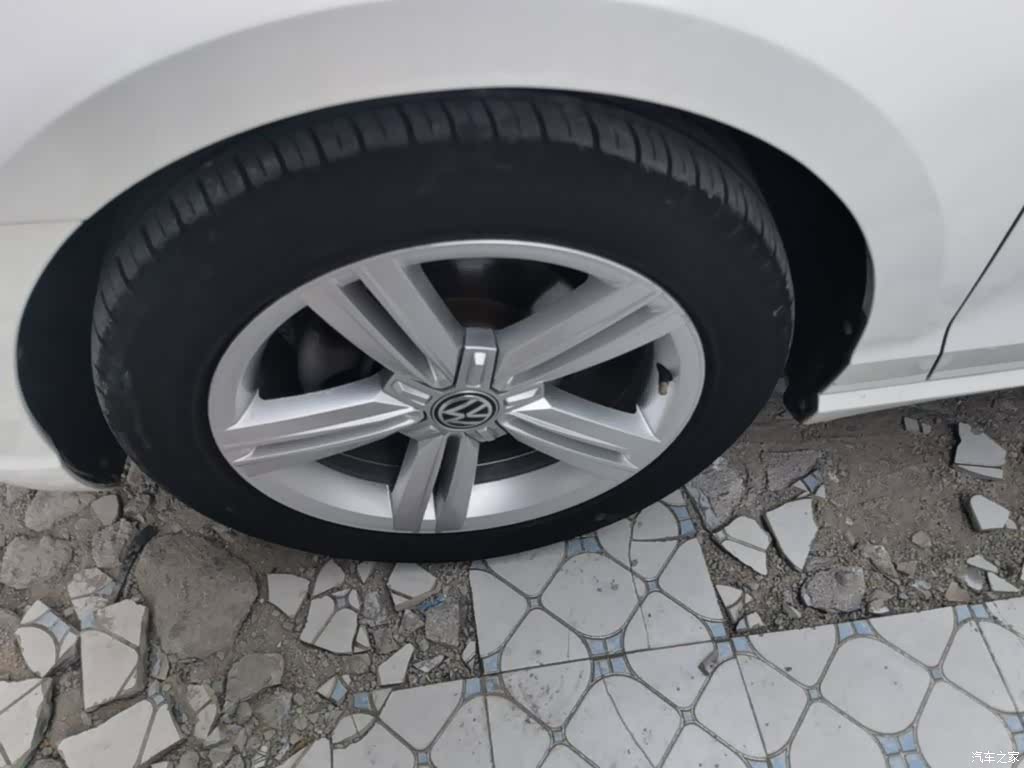 Volkswagen Lamando, 2017 23