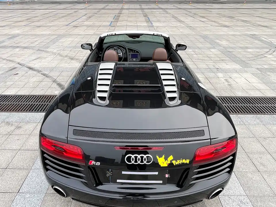 Audi R8