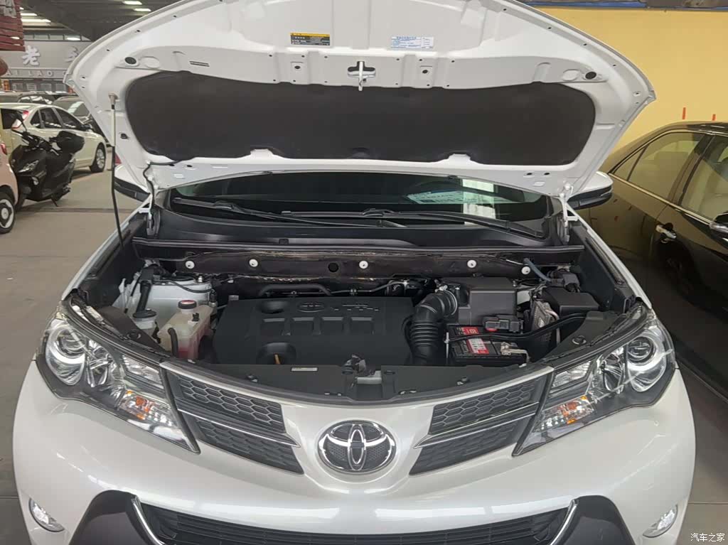 Toyota RAV4, 2016 12