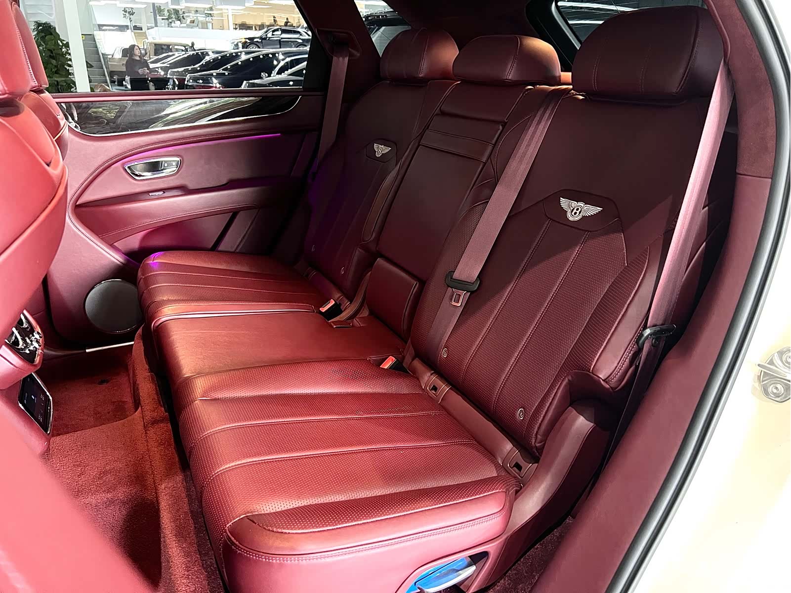 Bentley Bentayga, 2021 35