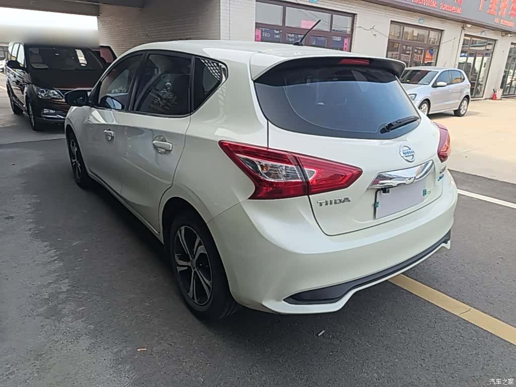 Nissan Tiida, 2016 все фото