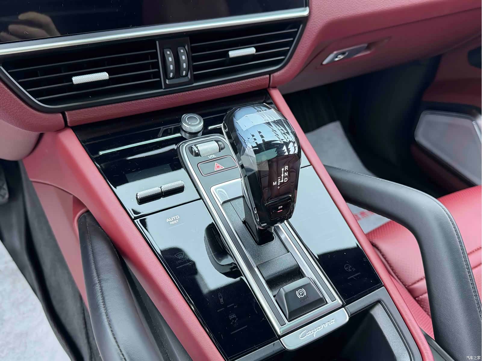 Porsche Cayenne, 2019 10
