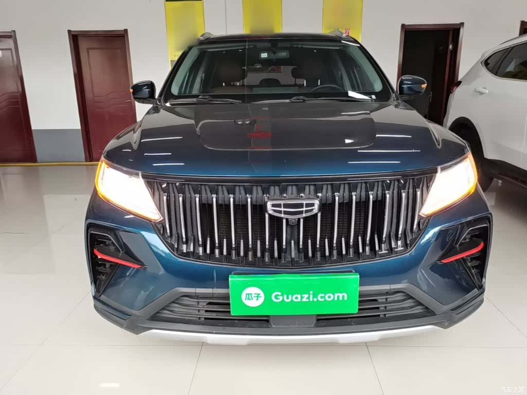 Geely X6, 2022 3