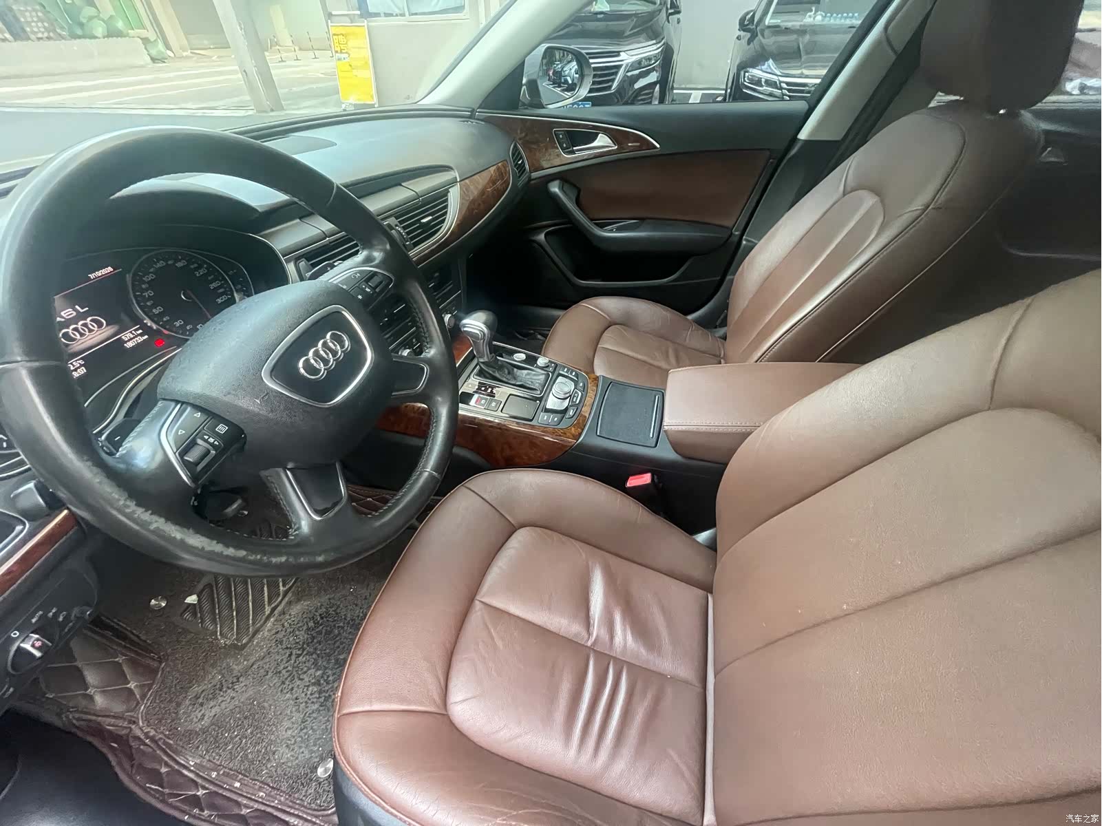 Audi A6L, 2015 14