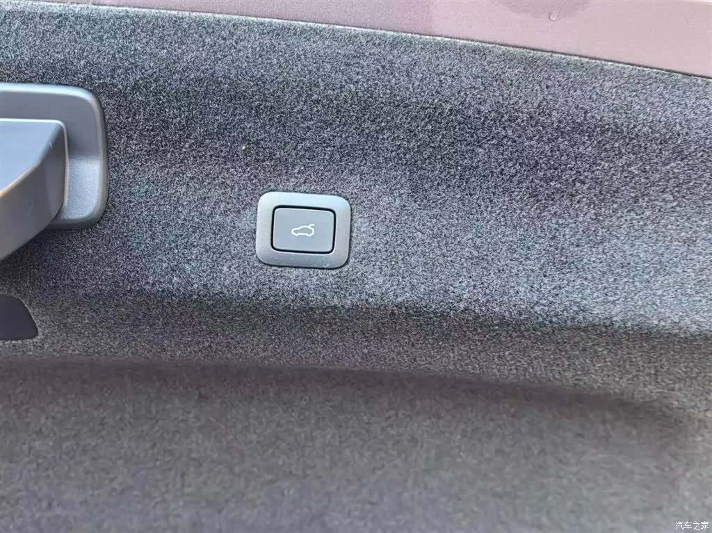 Xiaomi SU7, 2025 13