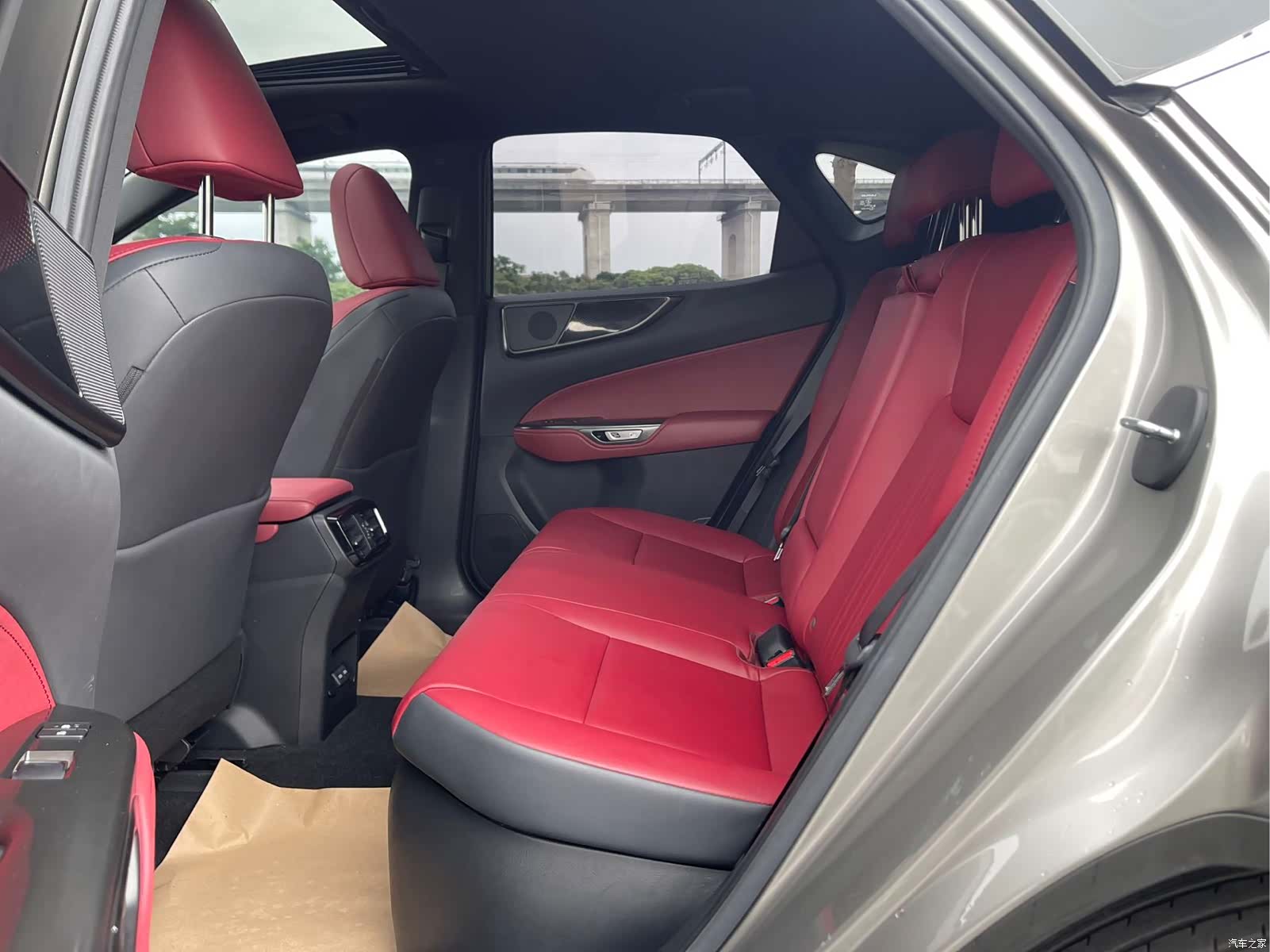 Lexus NX, 2022 28