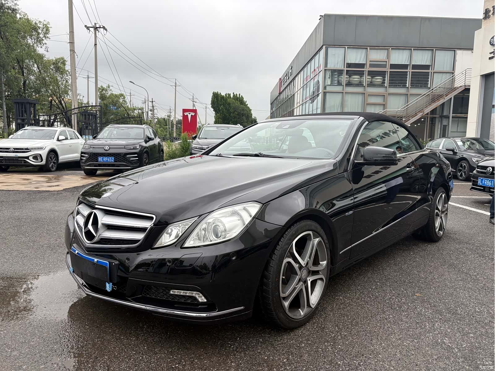 Mercedes-Benz E-Class, 2010 1