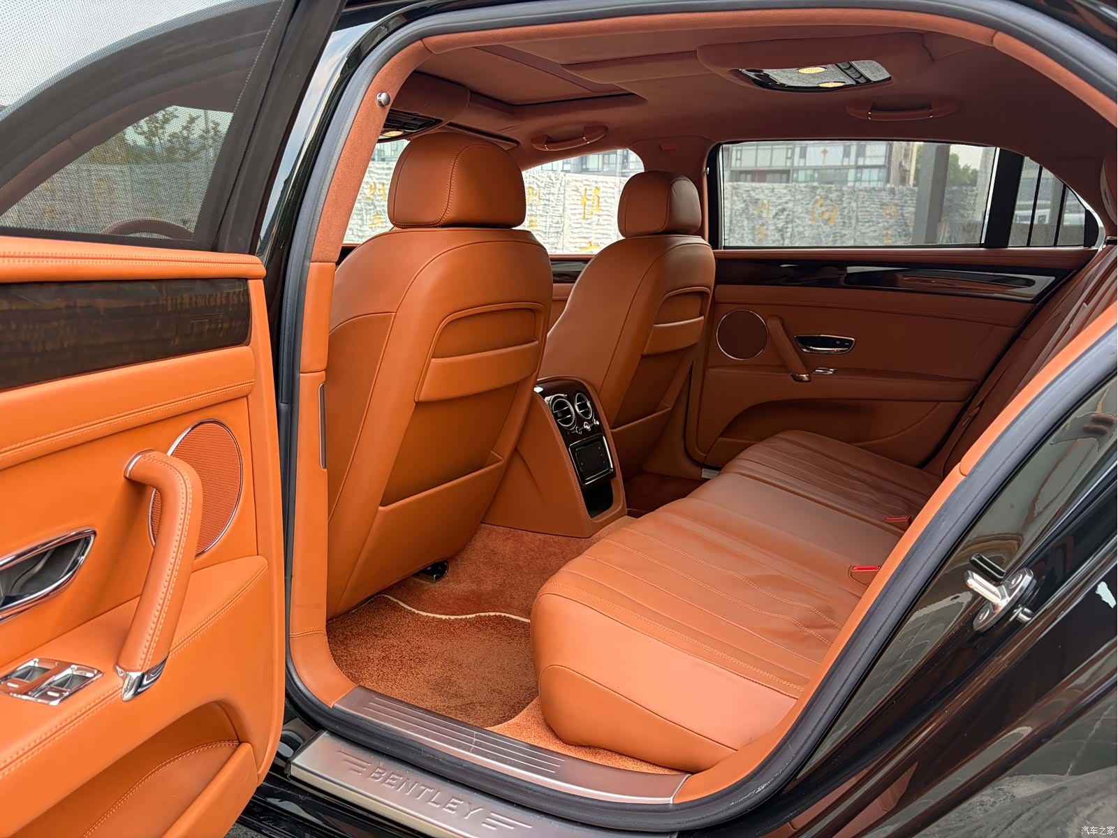 Bentley Flying Spur, 2017 15