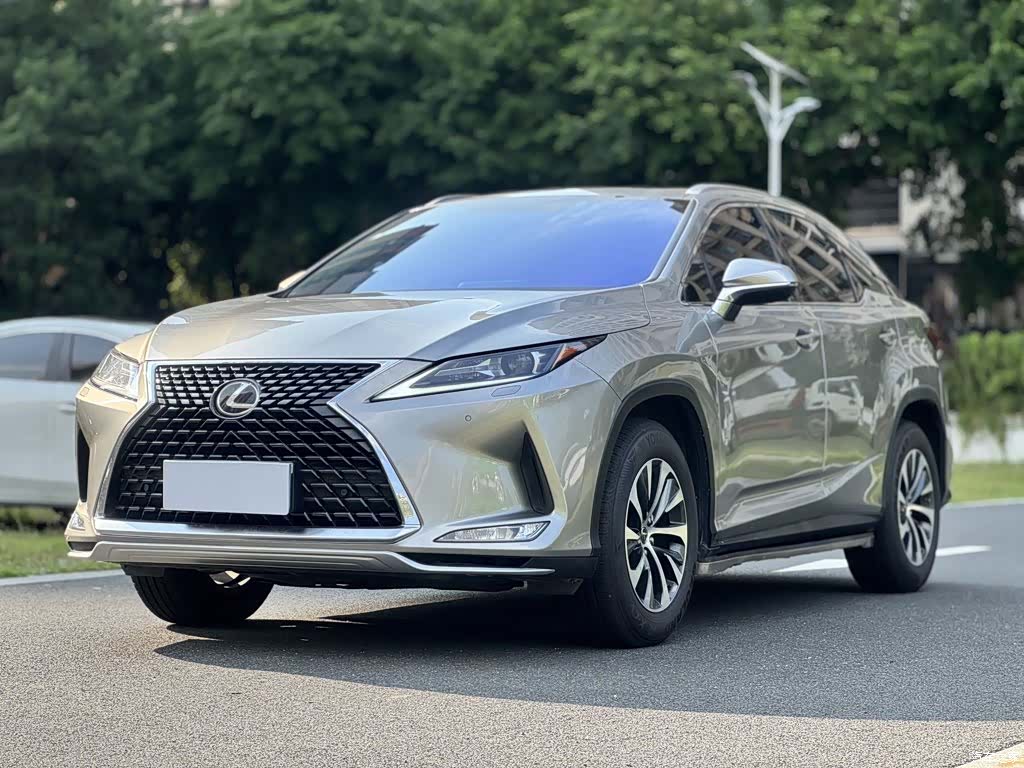 Lexus RX, 2020 1