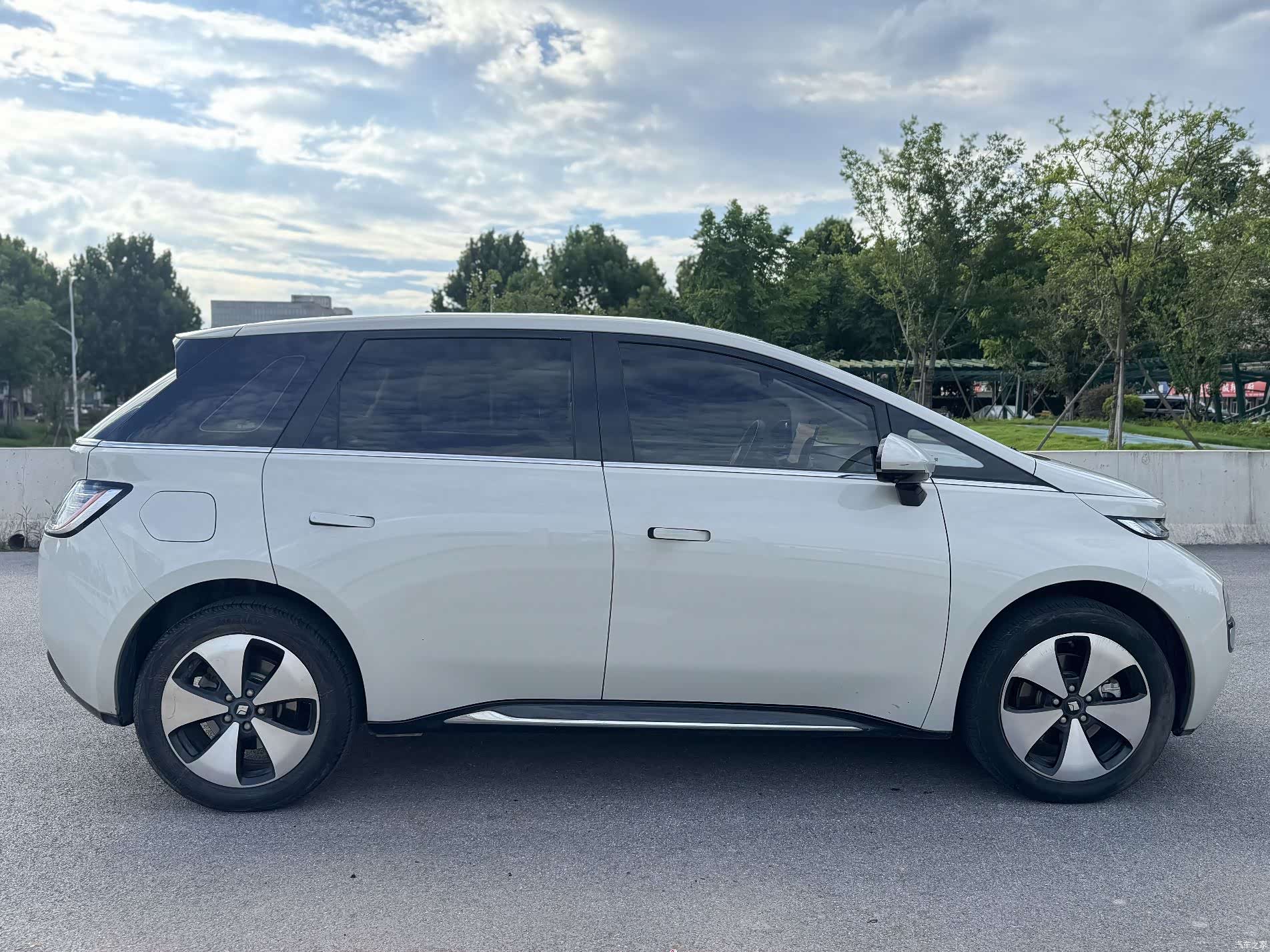 Wuling 460, 2023 16