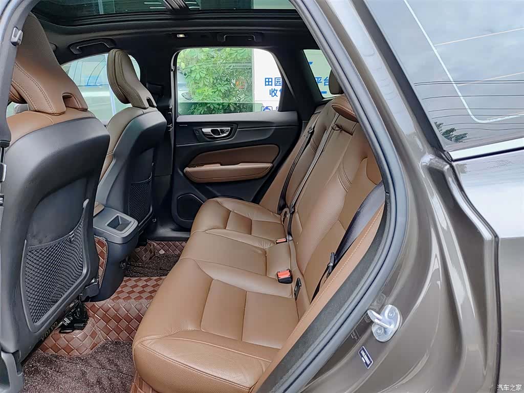 Volvo XC60, 2024 8